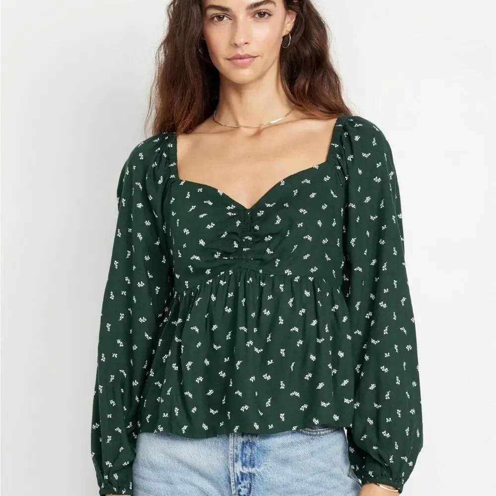 Green Puff Sleeve Blouse with Square Neck and Ruched Details